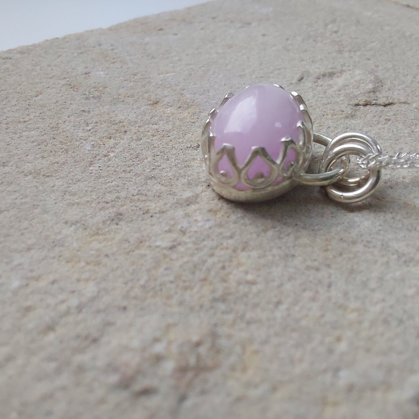 Fancy Set Kunzite Pendant in 925 Sterling Silver – Soft Pink Elegance.