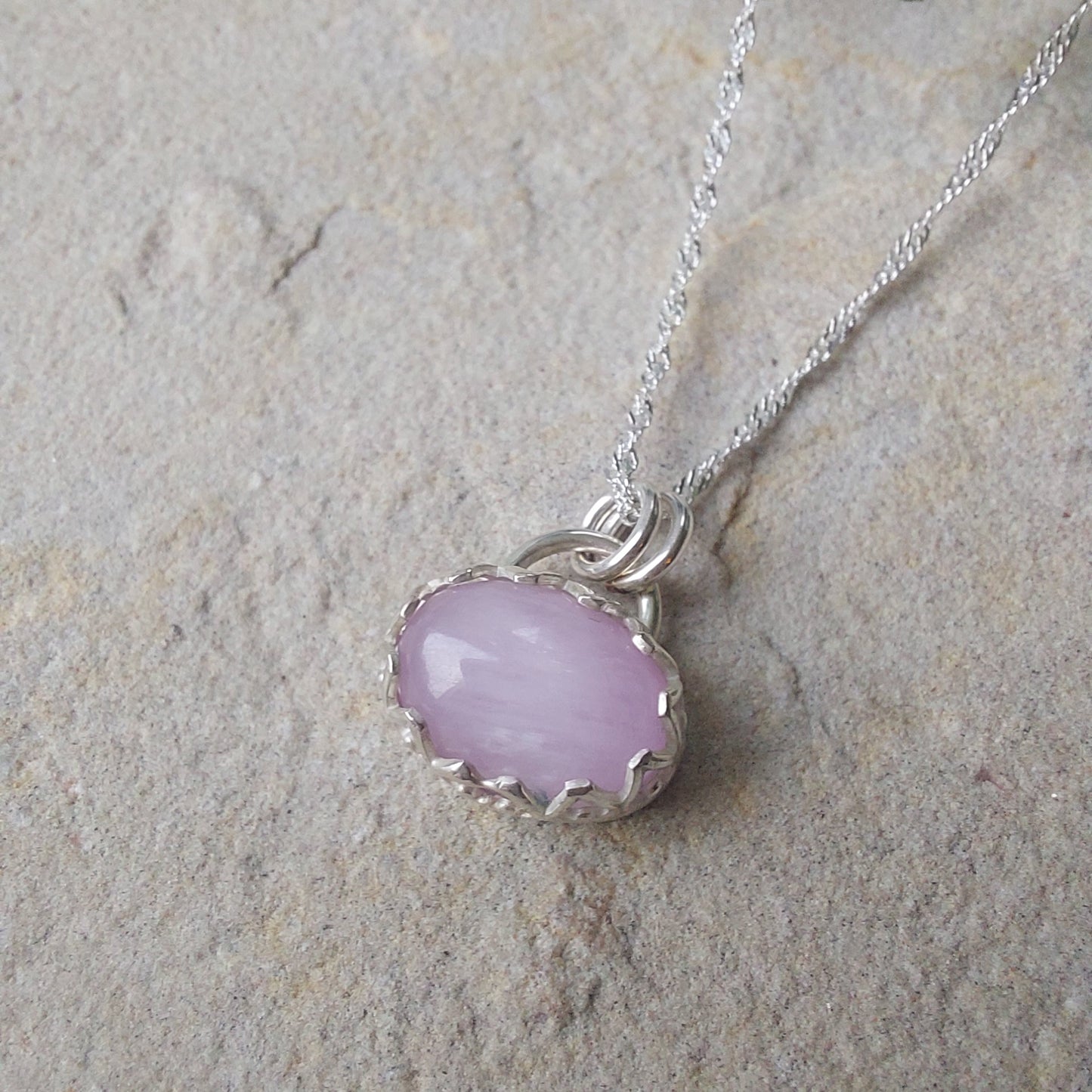 Fancy Set Kunzite Pendant in 925 Sterling Silver – Soft Pink Elegance.