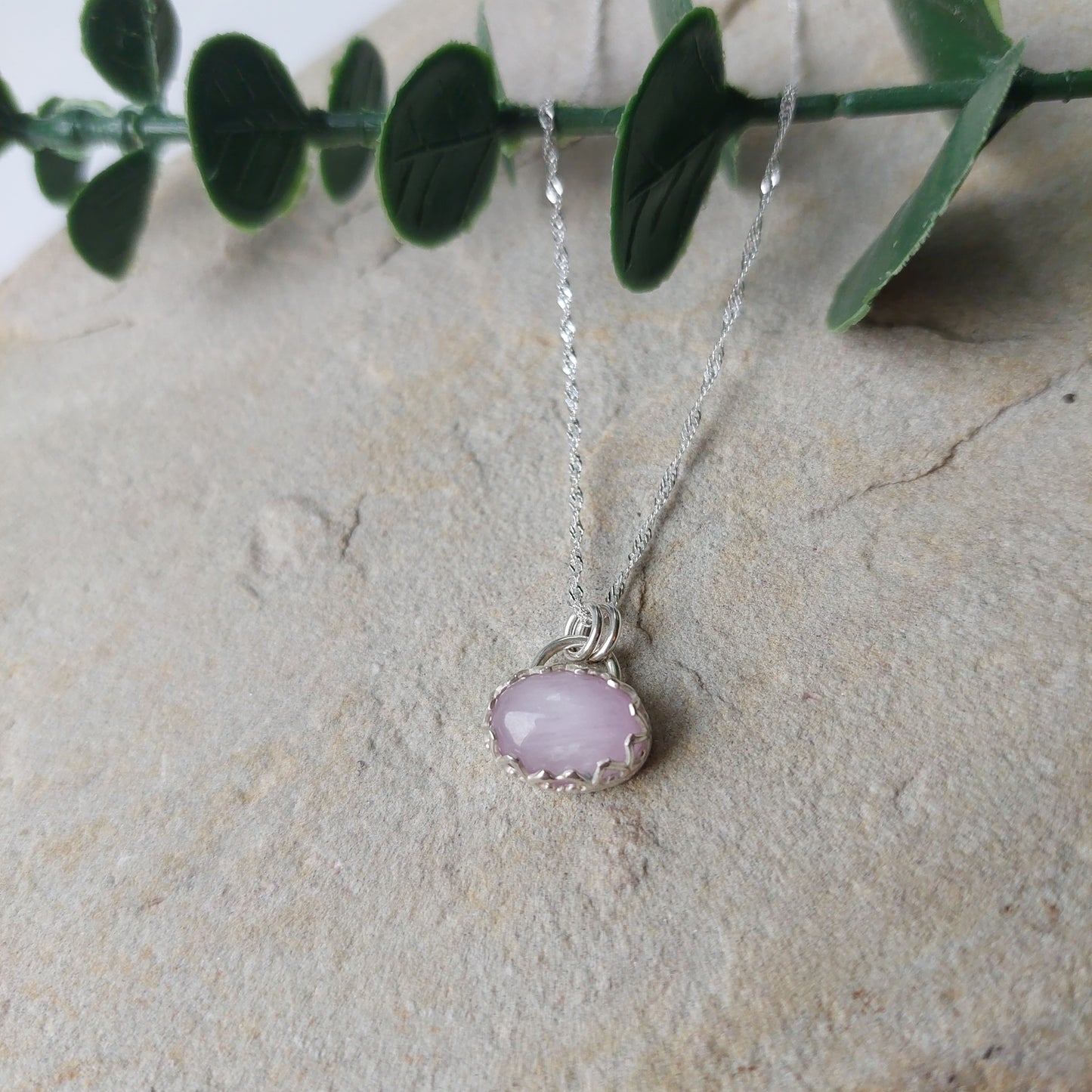 Fancy Set Kunzite Pendant in 925 Sterling Silver – Soft Pink Elegance.