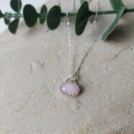 Fancy Set Kunzite Pendant in 925 Sterling Silver – Soft Pink Elegance.